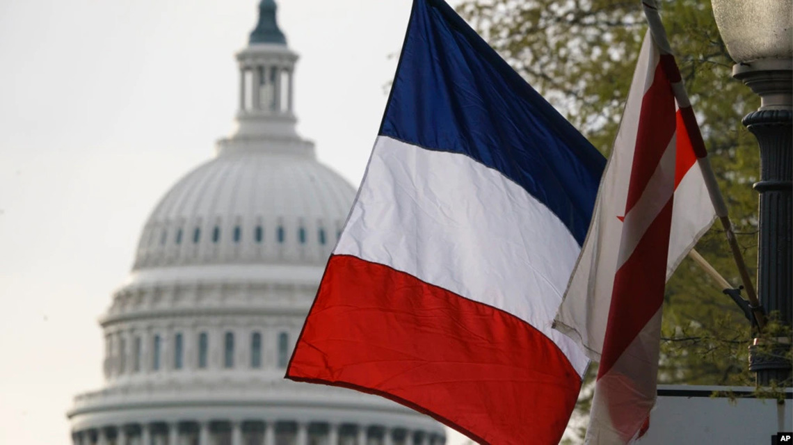 Fransa: Avrupa, ABD ile ittifakı gözden geçirmeli