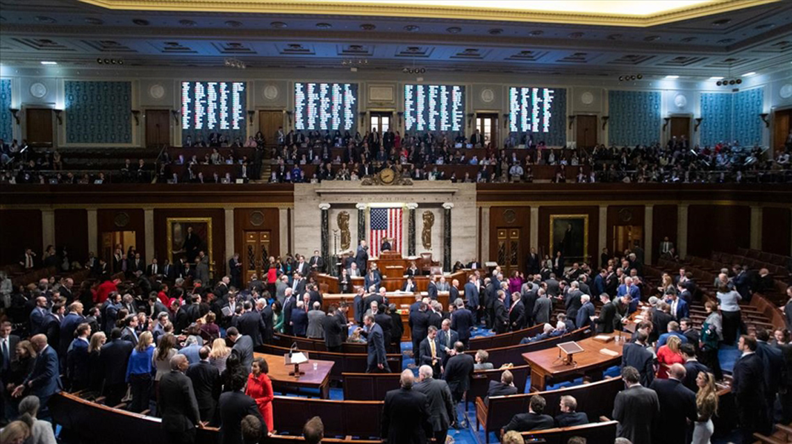 ABD Temsilciler Meclisi'nden azil kararı: Trump Senato'da yargılanacak