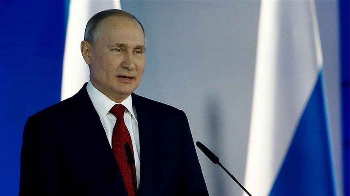 Putin: Aşı piyasasında pazar kavgası var