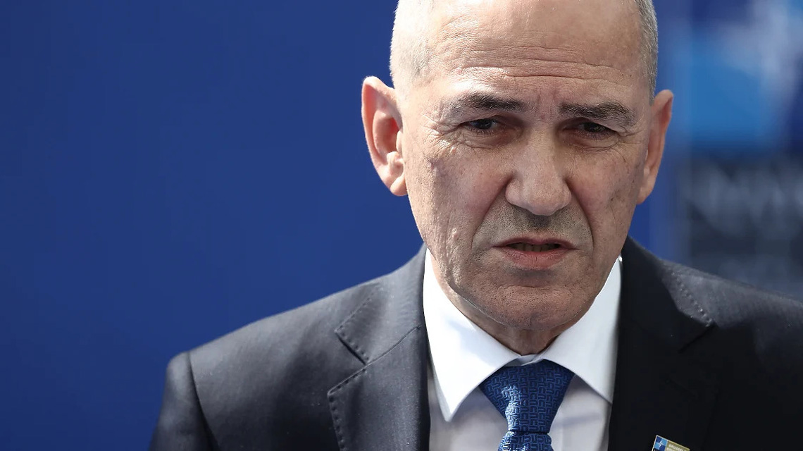 Slovenya Başbakanından yeni teori eski siyaset: "Medyanın ifade özgülüğü hakkı yoktur"